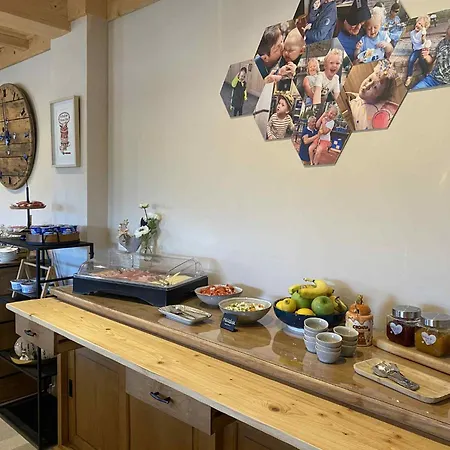 Mama Mia - Budgetverblijf Hostel *