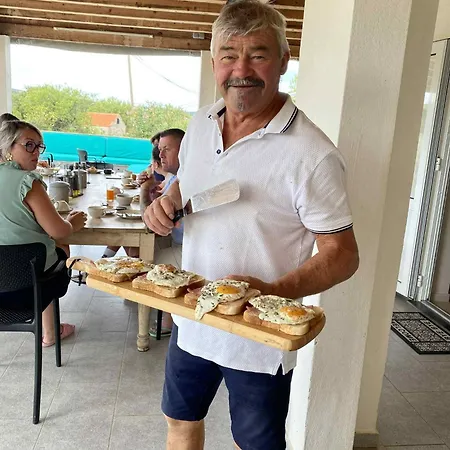 Hostel Mama Mia - Budgetverblijf Zaton Obrovacki