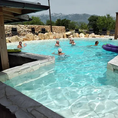 Mama Mia - Budgetverblijf Zaton Obrovacki