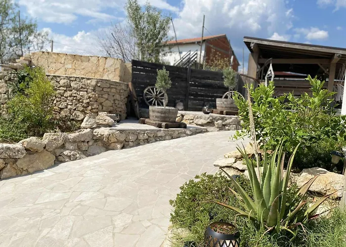 Хостел Mama Mia - Budgetverblijf